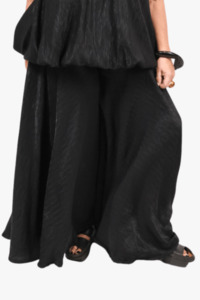 300 And Up: TCD Gaucho Pants -Black