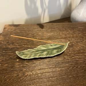Incense Stick Holder (Verdant Feather)
