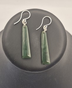 Products: Earrings-Kawakawa NT