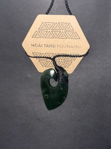 Matau- Large Classic Bound NT1 Kawakawa