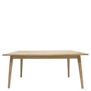 Vassa American Oak Dining Table
