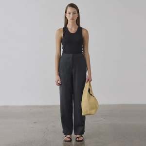 Laing Wide Leg Tab Cuff Linen Pants- Black