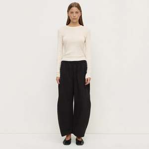 Assembly Label: Assembly Label Lola Barrel Pants - Black