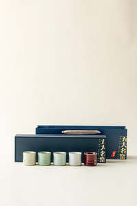 Five famous kilns Chinese-style creative tea set master cup gift box