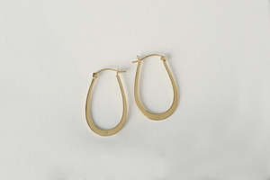 Charlotte Penman: Charlotte Penman Maheni Hoops | Gold
