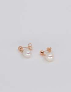 Lisa Webb | Pearl Drop Earring