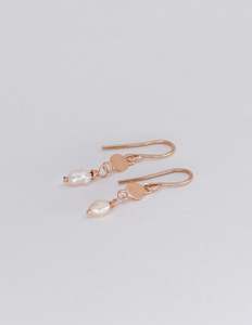 Lisa Webb Jewellery: Lisa Webb | Delicate Pearl Dangle Earrings