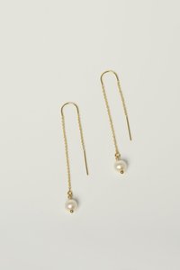 Earrings: Charlotte Penman Elo Threaders | Pearl | Gold