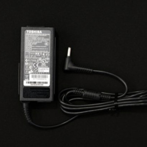 TOSHIBA PA3714U-1ACA REPLACEMENT CHARGER