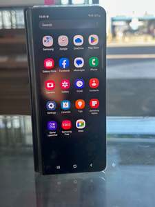 Samsung Galaxy Z Fold4 lcd front screen