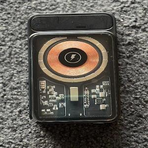 Accessory: 10000mAh MagSafe Power Bank / Portable Charger Black