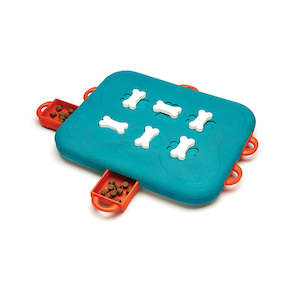 Iq Puzzle Dog Toys: Nina Ottosson Dog Casino Interactive Treat Puzzle Dog Toy