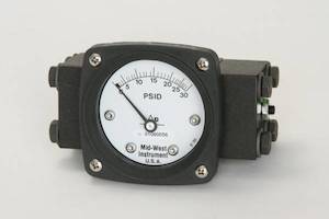 Pressure Measurement: 140 Series Differential Pressure Gauge
