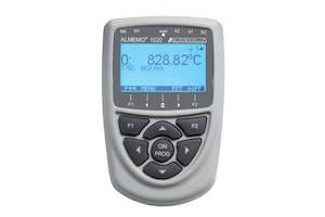 High Accuracy Thermometer 1020