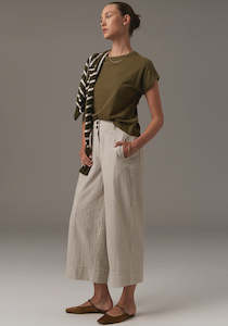 Pol: Mast Tee | Khaki