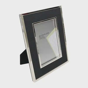 Frames: Photo Frame Style 15 | Silver/Blk Faux