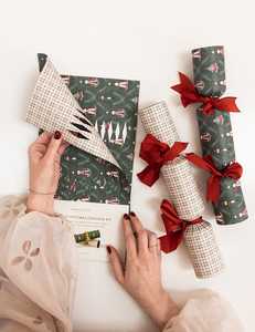 Christmas Cracker Kit | Mr & Mrs Claus