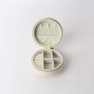 Bathroom 1: Jewellery Box | Round