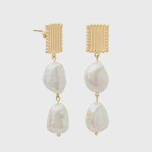 Jewellery: Aphrodite Goddess Pearl Earrings