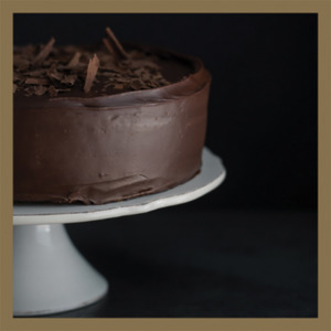 Non Sale Items: Original Foods Round Banana Cake 1.2kg