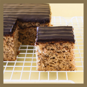 Original Foods Cake Slabs: Original Foods Goofy Banana Slab Cake 3.2kg