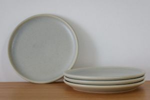 Studio Coupe 25cm Plate - Oyster Glaze