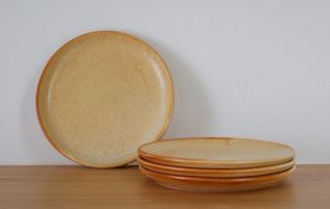 Studio Coupe 21cm Plate - Cinnamon Glaze