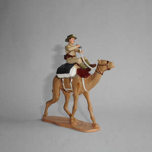 Ornaments Collectables: Collectible figurine - GW15 officer