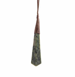 Taonga: Pounamu drop pendant