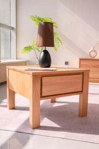 Coffee Table: Della Lamp/Side Table
