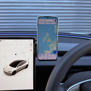 Products: Screen Magnetic Phone Mount - Model Y / Model 3 - Tessories NZ