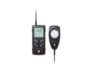 Thermometer: testo 545 - Digital Lux meter with App connection