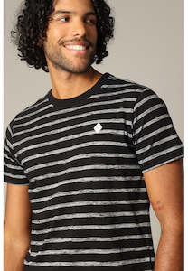 Deeluxe: Deeluxe Dalso Tee - Dark Black