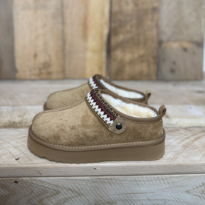 Slippers: Storm Slippers - CHESTNUT