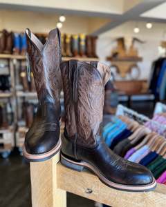 Mens Cowboy Boots: Lucchese: Mens Rusty Cowboy Boot
