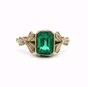 Estate Jewellery: Estate 9ct Yellow Gold Biron Emerald Engraved Ring
