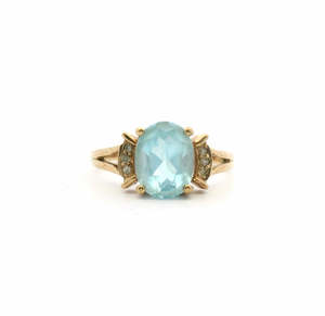 Estate 9ct Yellow Gold Sky Blue Topaz & Diamond Ring