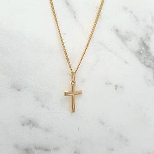 Crosses: Plain Cross Pendant in 9ct Yellow Gold