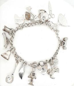 Estate Jewellery 1: Estate Sterling Silver Charm Bracelet