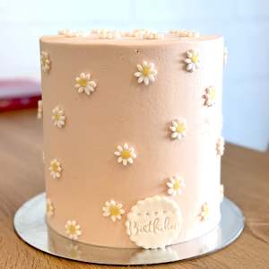 Daisy Cake