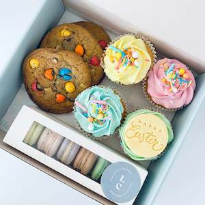 Easter Gift Box - 4 Cupcakes, 6 Macarons, 3 Cookies