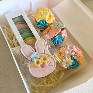 Easter Gift Box - 3 cupcakes, 6 macarons and 1 sugar cookie