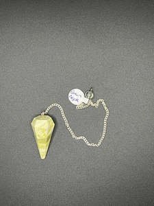Crystal Pendulums: Crystal Pendulum - Green Agate