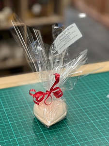 Jumbo Bath Bombs: Love Heart Bath Bomb - Passion Fruit