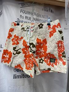 Mens Clothing: Men's Shorts - Large - Orange