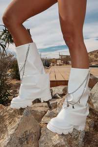 Zehr Boots - White