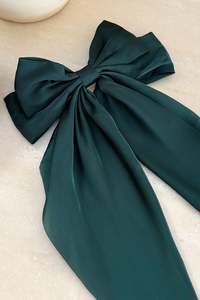 Elara Bow - Green
