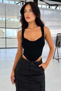 Latest: Eryn Crop - Black