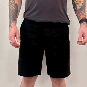 Jeans: Surplus Short - Washed Black