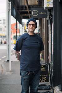 Tops: Makaha SS Dark Navy